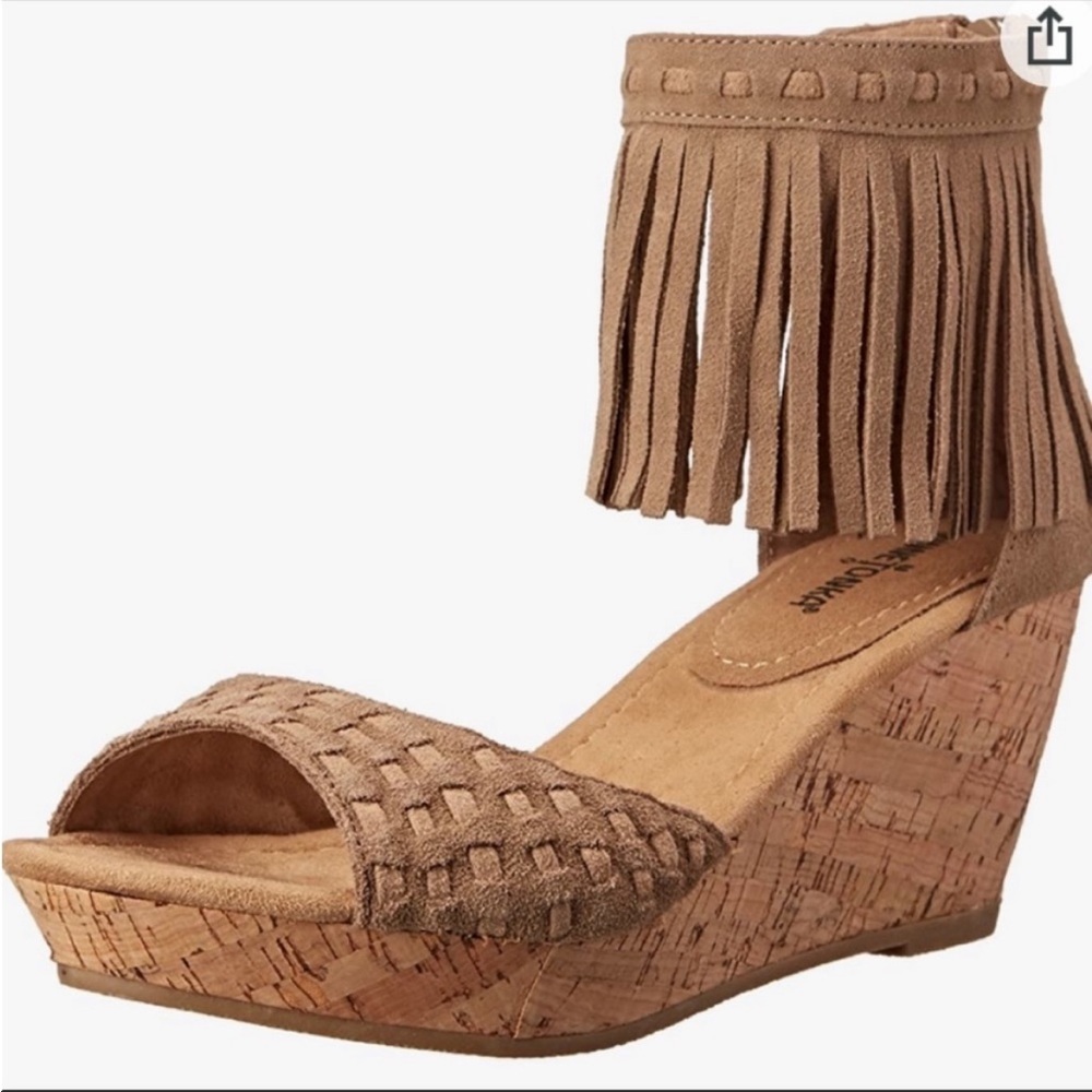 Minnetonka Isabel leather Fringe Wedge Sandal Size 9
